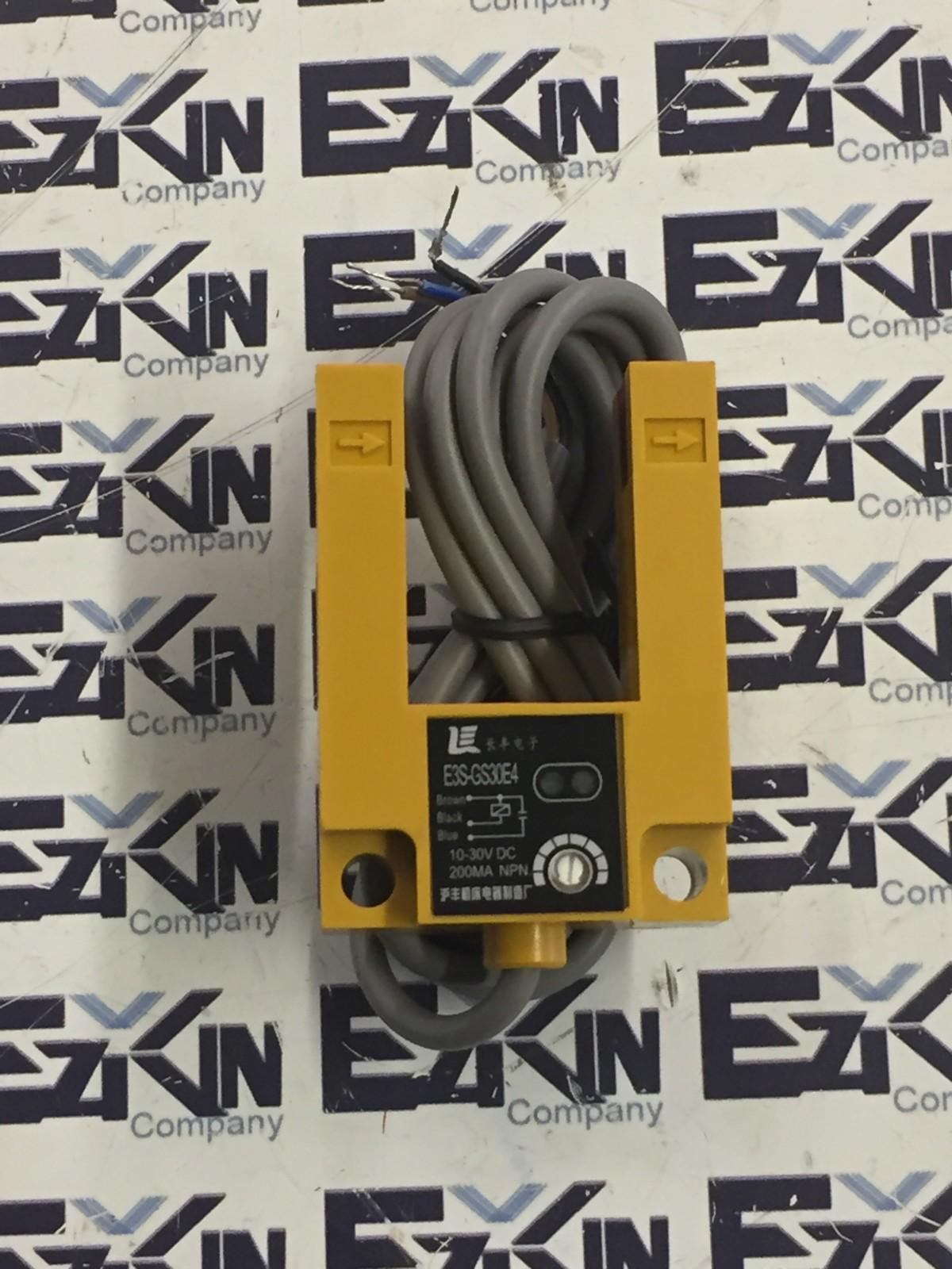 Omron E3S-GS30E4 Diffuse Groove Shaped Photoelectric Switch Sensor 