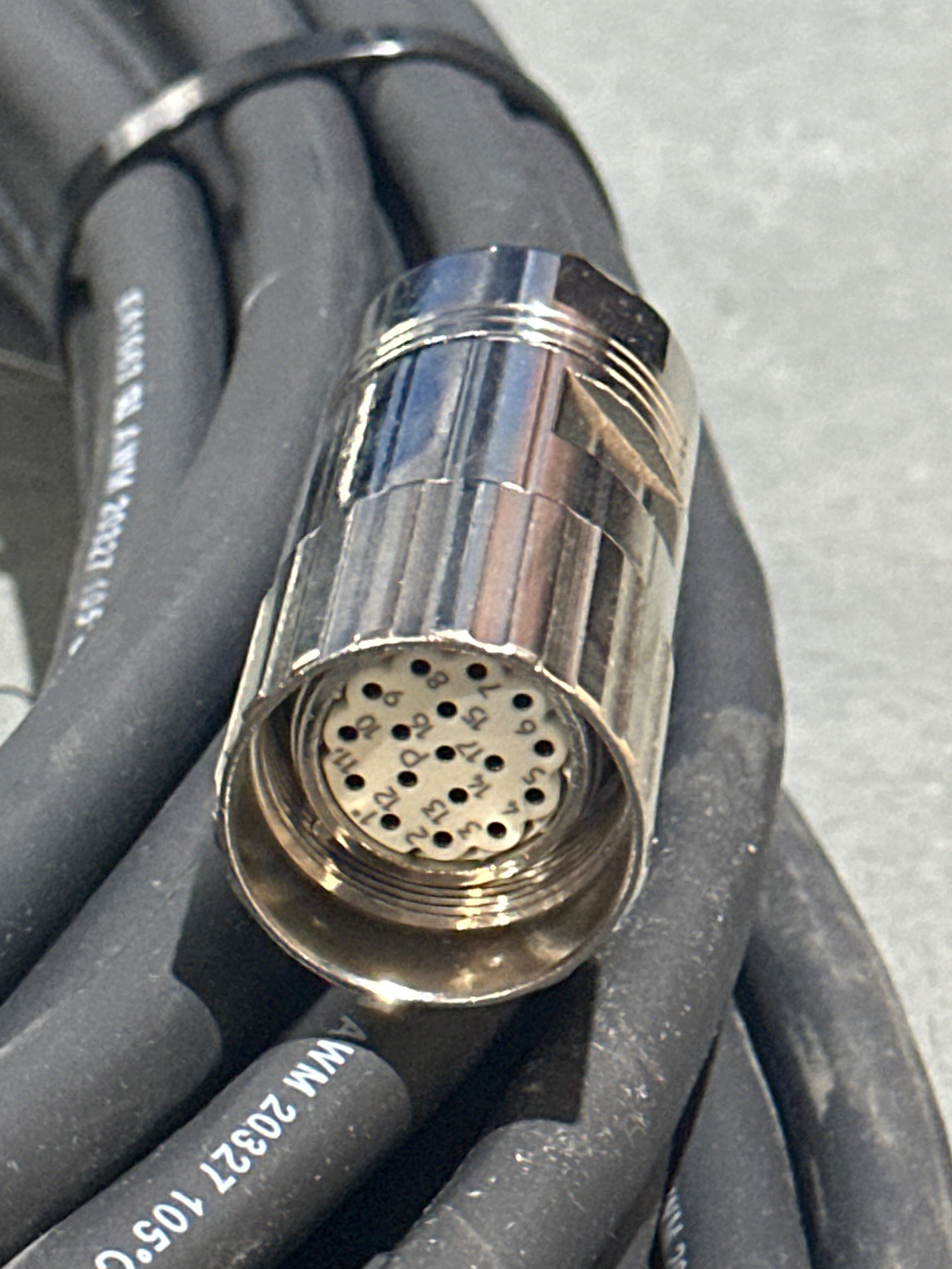 Allen-Bradley 2090-XXNFMF-S20 SER.A Motor Feedback Cable, 80Ft | eBay