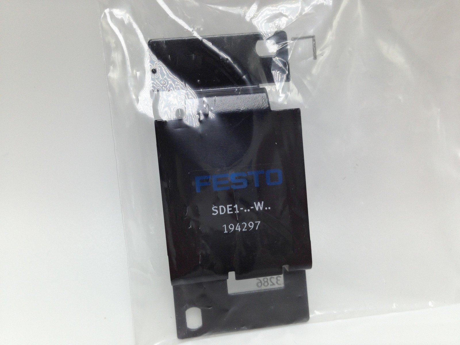 Festo SDE1-V1-G2-WQ4-C-P1-M8 Pressure Sensor 192766 