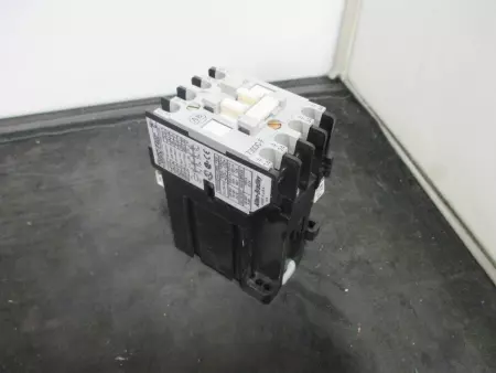  ALLEN BRADLEY 700DC-F400*24 Contactor 24V TESTED 