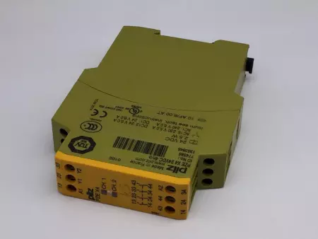  Pilz 774585 PZE-X4  Contact Module 24VDC 2.5W 