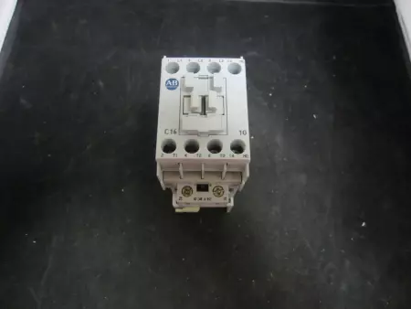 Allen Bradley 100-C16UDJ10 SER.B Contactor; 24V DC Coil 