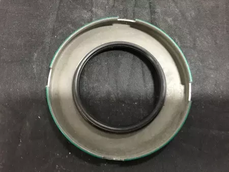 NEW SKF 16555 Oil Seal 