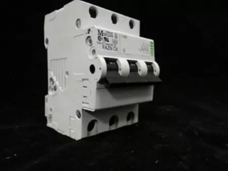 Moeller Electric FAZN-C6-3 Circuit Breaker 