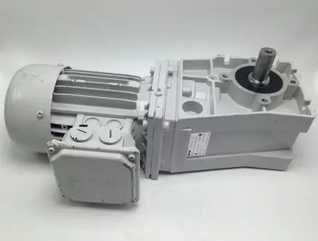 Lenze MDEMA1M063-42 Gearmotor 0.42HP W/Gear Reducer Ratio 46:1 