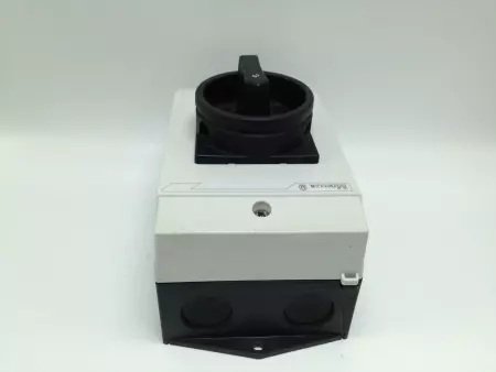  MOELLER P1-32-WITH-HI11-P1/P3/Z 32A DISCONNECT SWITCH WITH AUX CONTACT 