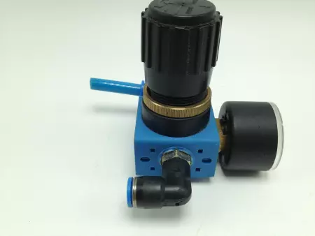 Festo LR-1/8-S-0 B Pressure Regulator Valve 