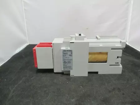 Allen Bradley 100S-C30ZJ14BC Non-Reversing Contactor 600V, 30 Amp Series C 