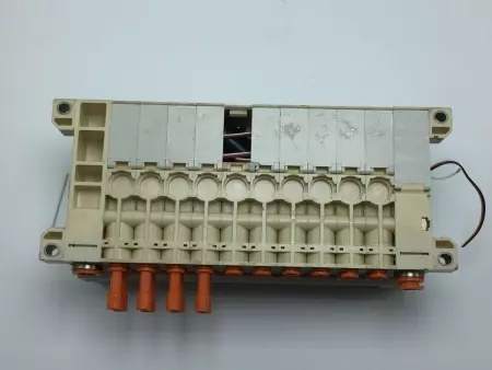  SMC VV5Q21-10 MANIFOLD VALVE PLUG-IN 10 STATION (EXCELLENT) 