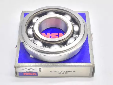 NEW NSK 6307ZNR Deep Groove Ball Bearing Bore 35mm 