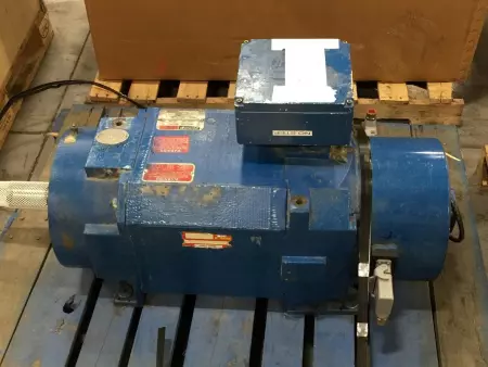 Reliance Electric 01KLZ27552-HB RPM AC™ Motor, 35kW Frame IC416 