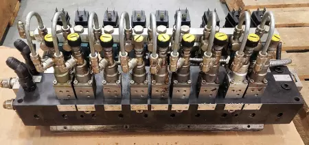 Nordson 8069436 Hot Melt Multi-Valve Glue Applicator Assy, EP45-17V 