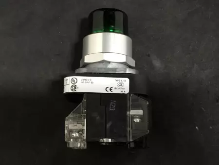 ALLEN BRADLEY 800TC-QBH24G A B PUSHBUTTON GREEN LENS 24VAC/DC 