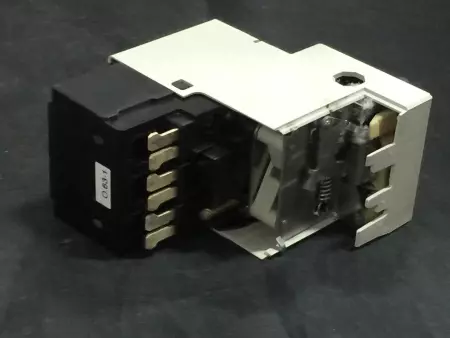  Telemecanique LB1-LB03P05 Integral Starter Overload 