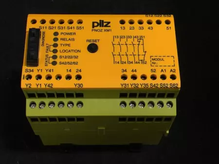 Pilz 774600 Pilz PNOZ XM1 Safety Relay 774600 