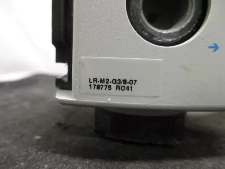  FESTO LR-M2-G3/8-07 Pressure Regulator EXCELLENT 