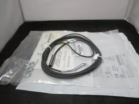 Balluff BES 516-377-E3-C-PU-03 Proximity Switch Sensor 