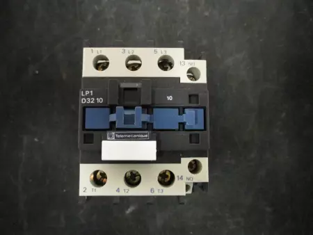  Telemecanique LP1-D3210BD Contactor 24VDC Coil 32Amp 