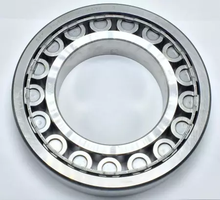 SKF NU-224-ECJ Roller Bearing 120mm Bore 215mm OD 