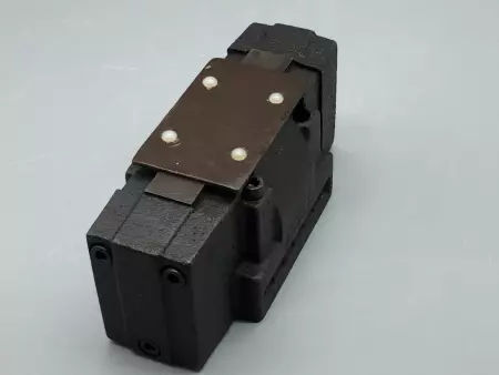 DOUBLE A QJ-02-T0-EN410E1-T B96S DIRECTIONAL CONTROL PILOT VALVE 