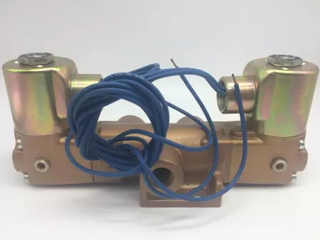 VERSA VALVES VGG-3401-U NEW VERSA SOLENOID VALVE P/N VGG-3401-U 