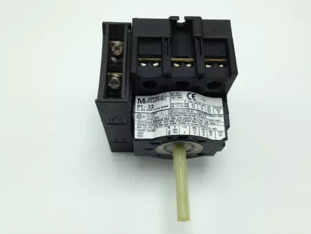  MOELLER P1-32-WITH-HI11-P1/P3/Z 32A DISCONNECT SWITCH WITH AUX CONTACT 