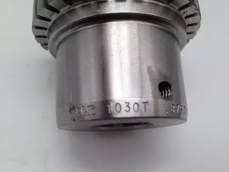 NEW  704597 Coupling Hub e 