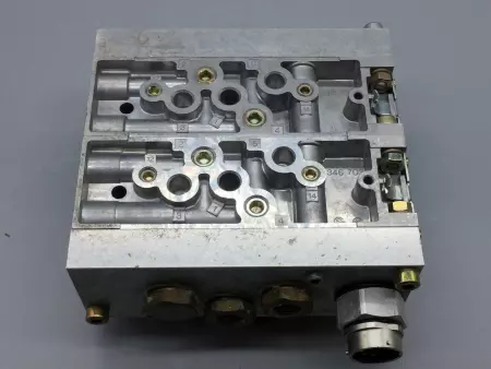   VIGI-04-D-2, IEPL-04-D-2, IEPR-04-D-2 MANIFOLD BLOCK  18839, 18882, 18878 