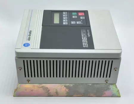 Allen-Bradley 1336S-BRF05-AE-EN4-HA2-L5E SER. D 1336 Plus AC Drive, 0.37kW 