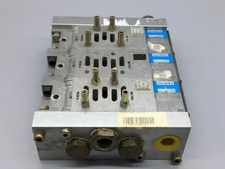 Festo IEPR-04-D-2 Manifold Valve Assembly 