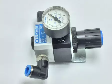  FESTO LRP-1/4-10 159502 PRECISION PRESSURE REGULATOR 1-10BAR W/GAUGE 