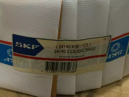 SKF 24140 CCK30/C3W33 Spherical Roller Bearing 200mm Bore Diameter 