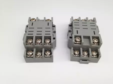  Idec SH3B-05 Relay Socket 10 Amp, 300V, 11 Blade Lot of 2