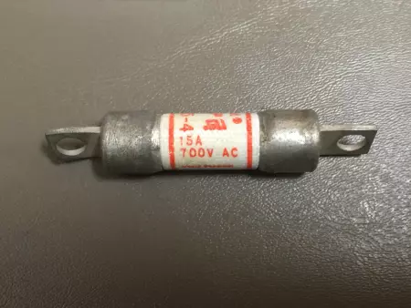 Gould Shawmut A70P15-4 Amp-Trap Fuse 700V 15Amp Lot of 3