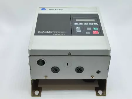 Allen-Bradley 1336S-BRF05-AE-EN4-HA2-L5E SER. D 1336 Plus AC Drive, 0.37kW 