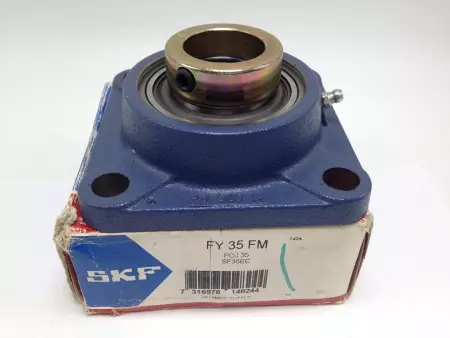 SKF FY-35-FM BEARING SQUARE 4-BOLT FLANGED UNIT 35MM BORE PN# FY-35-FM 