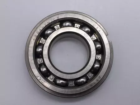 NEW  6206-ZNRJEM RADIAL DEEP GROOVE BALL BEARING BORE DIA. 30MM 