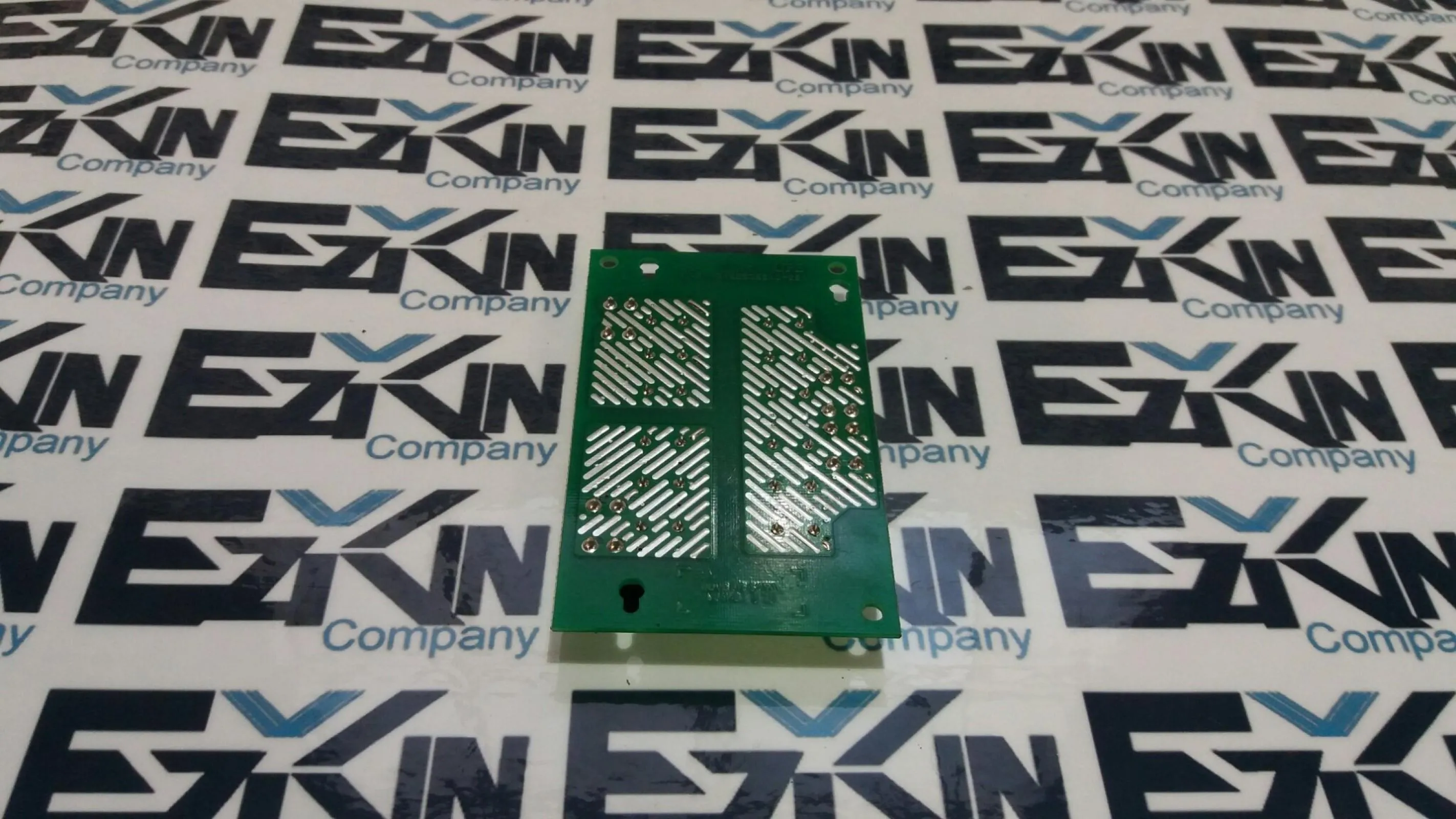 UPE 098-U0100-00AP Fuse Circuit Module 