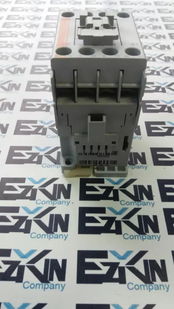 Sprecher+Schuh CA7-12-01 Definite Purpose Contactor, 25A 600VAC 120V Coil 