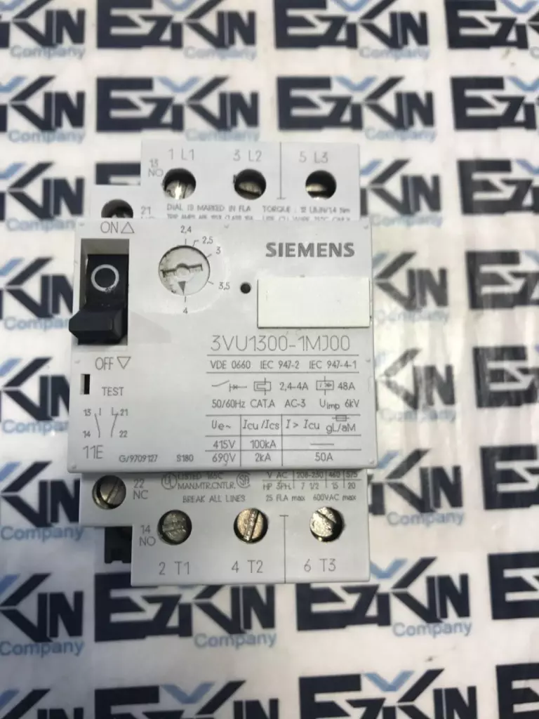 Siemens 3VU1300-1MJ00 Motor Starter-Protector, 600 VAC 25A Range 2.4-4.0Amp 