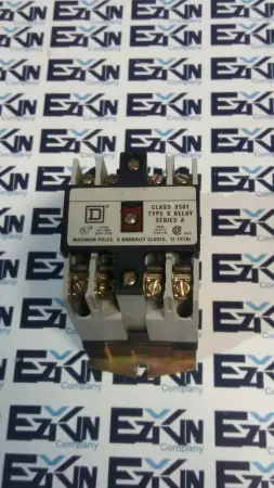 Square D X0 01 SER.A Control Relay 120V60Hz Coil Class 8501 Type X 