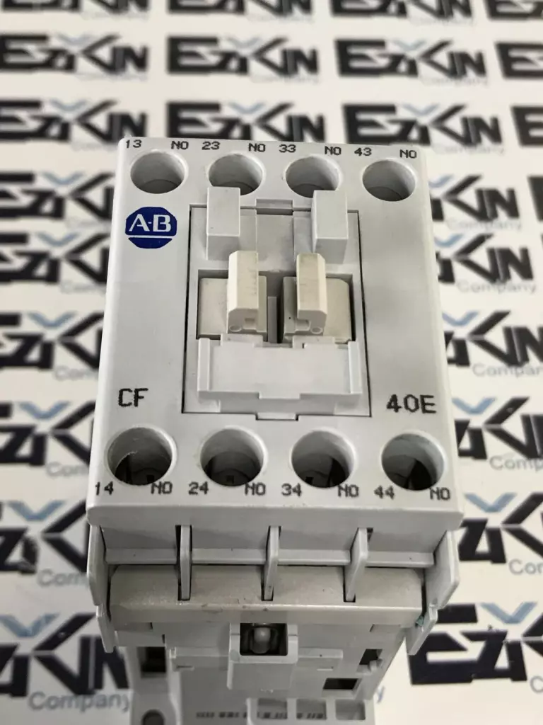 Allen-Bradley 700-CF400Z*  SER A CF 40E Contactor 600VAC 25Amp 