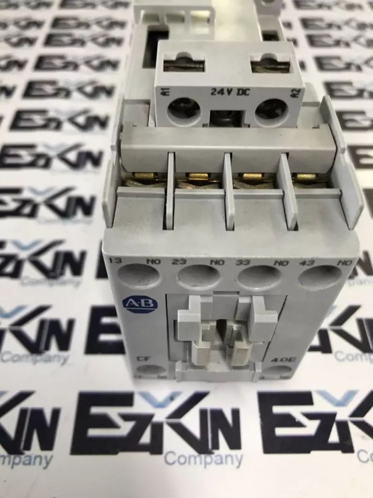 Allen-Bradley 700-CF400Z*  SER A CF 40E Contactor 600VAC 25Amp 