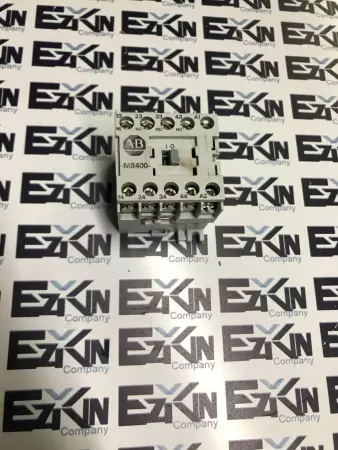 ALLEN BRADLEY 700DC-MB400*  SER.A CONTACTOR 300V 10A