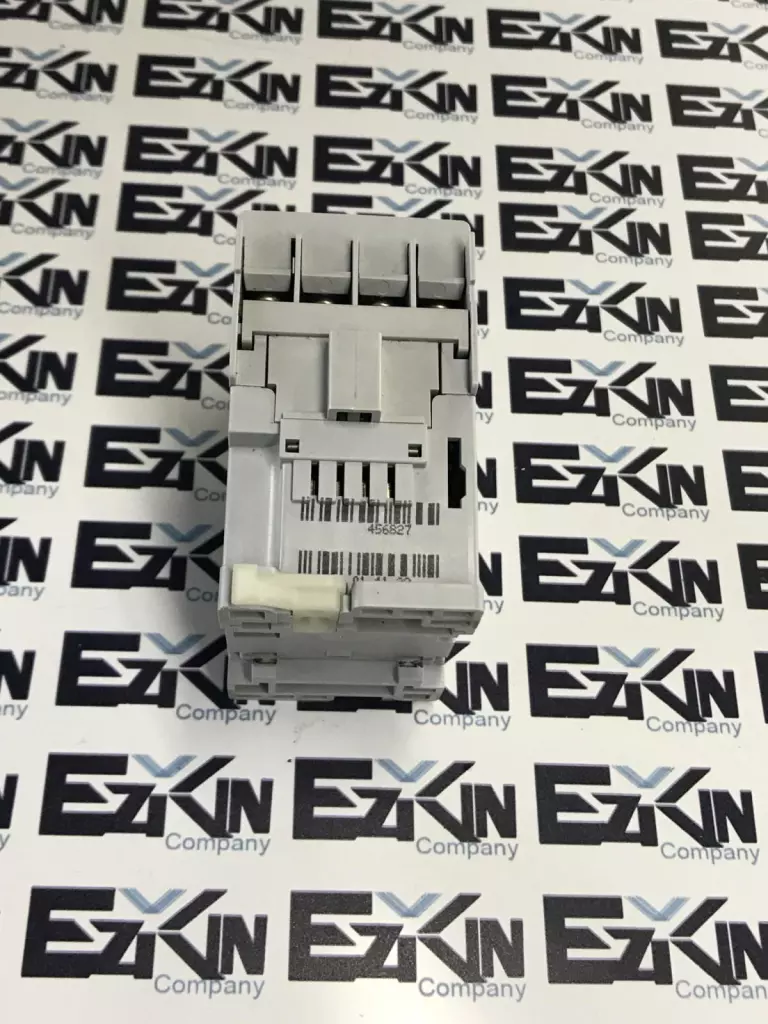 Allen-Bradley 700-CF400 SER.A Contactor, 120V Coil 230-690VAC 10-1A 