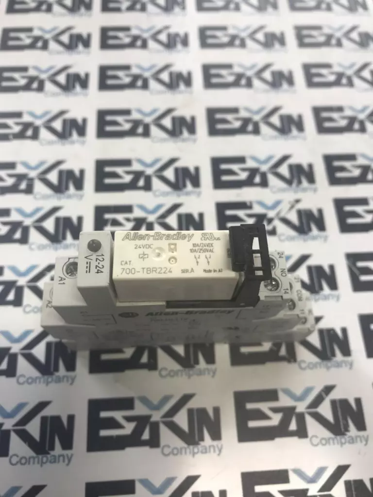 Allen-Bradley 700-HLT12 SER.A Terminal Block W/700-TBR224 Relay 250VAC 24VDC 10A