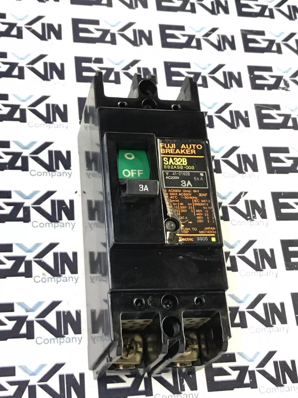 Fuji Electric SA32B 2-Pole Circuit Breaker, 3A 220VAC 