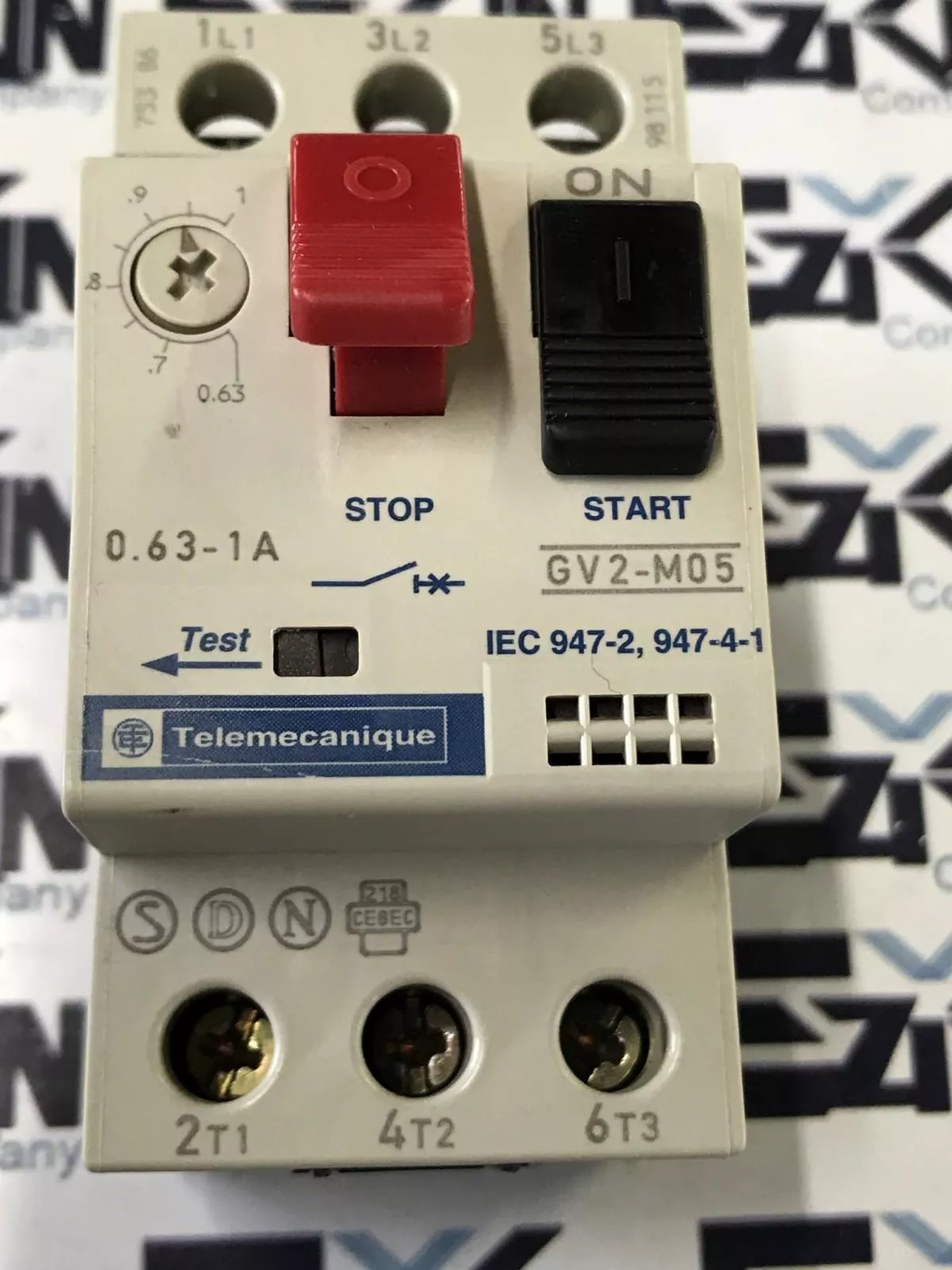 Telemecanique GV2-M05 Motor Starter/Overload Protector, 600V 0.63-1A 