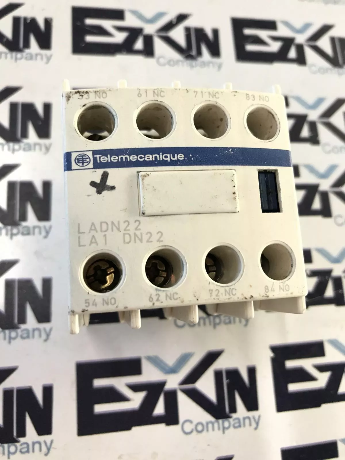 Telemecanique LADN22 LA1 DN22 Auxiliary Contact Block, 690V 10A 