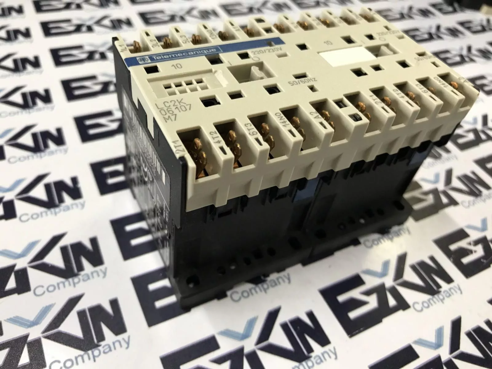 Telemecanique LC2K06107 Reversing Contactor 600V 20A 